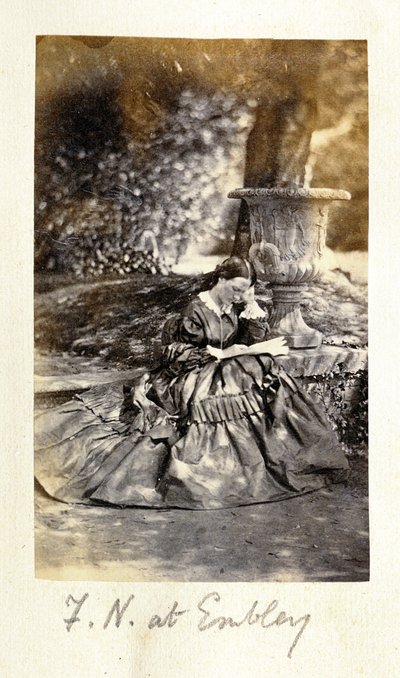 Florence Nightingale im Embley Park, 1858 von English Photographer